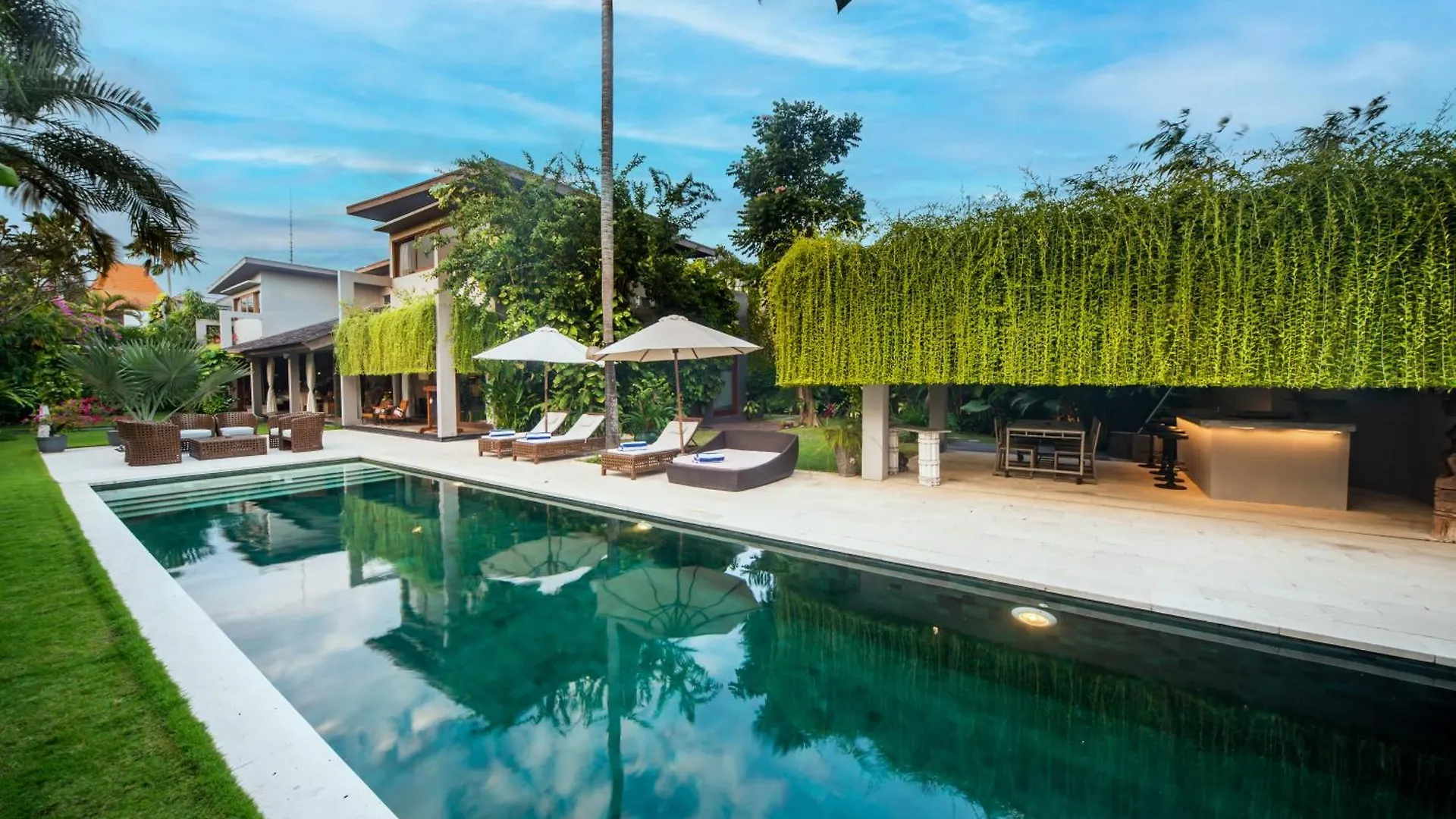 Kamehameha Luxury Villa Seminyak